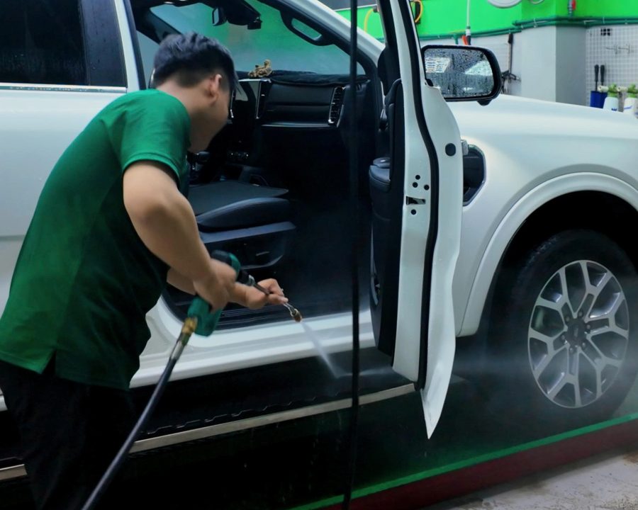 Rửa xe chuyên sâu
